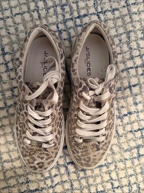 J/SLIDES Women's Taupe Snake-Print Lace-Up Sneakers